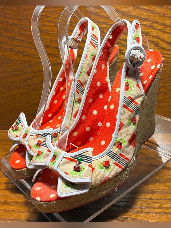 Betsey Johnson Shoes - Y2K Vintage Betseyville Cherry Print Bow Slingback Espadrille Wedges Size 8.5